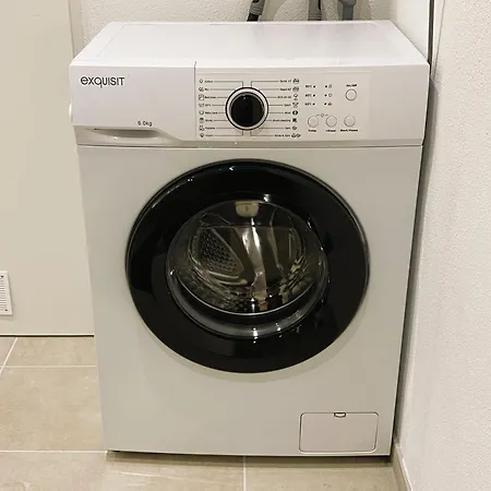 Perfect For Up To 6 People *